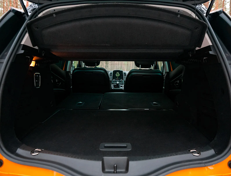 10 coches con maletero mas grande