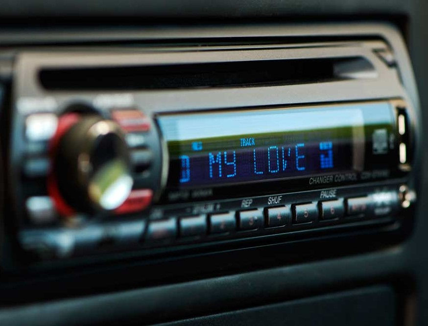radio coche musica