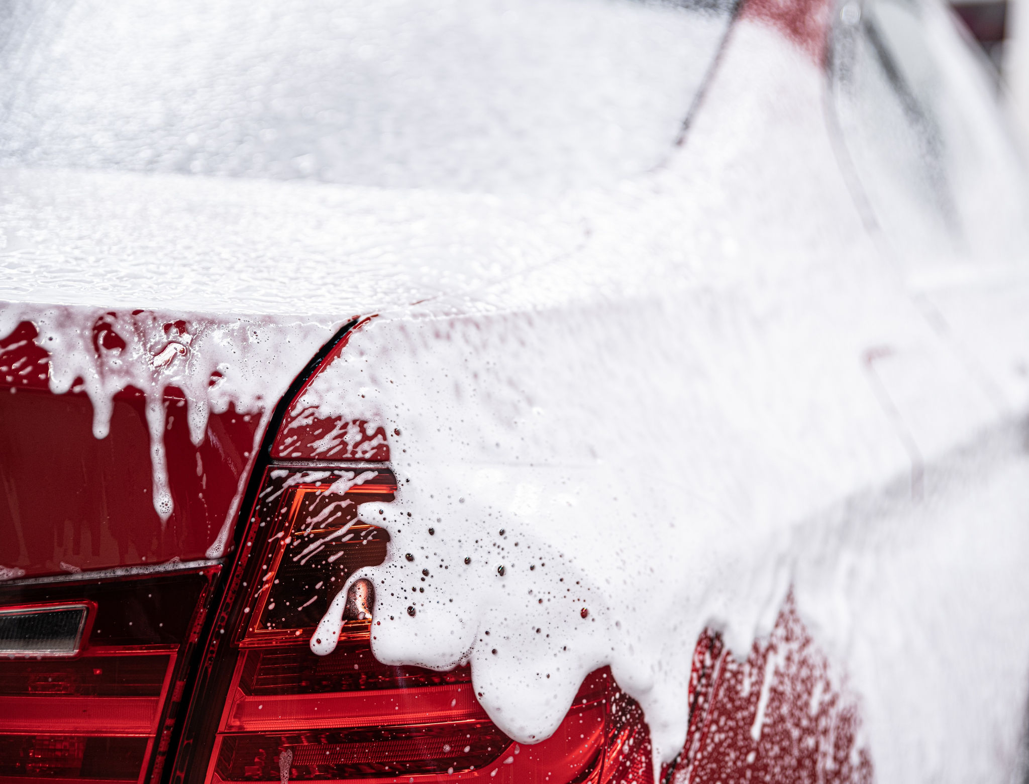 Limpieza de coche con espuma activa: ¿Cuál es el resultado