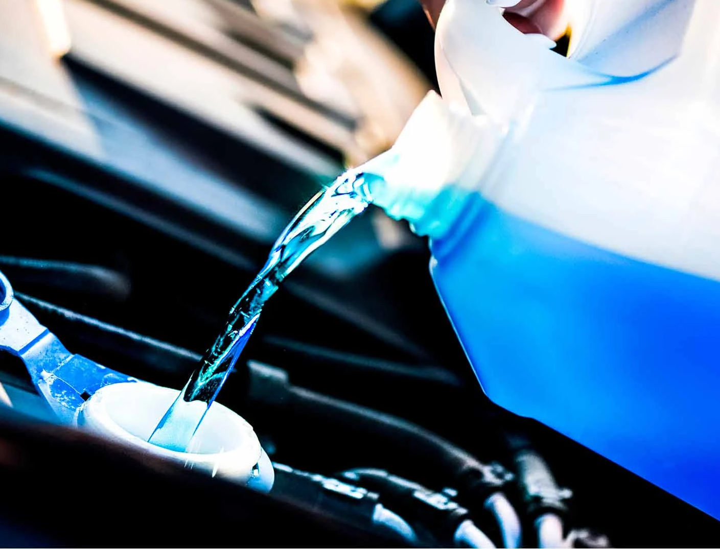 ¿Cómo cambiar la bomba del agua del limpiaparabrisas?