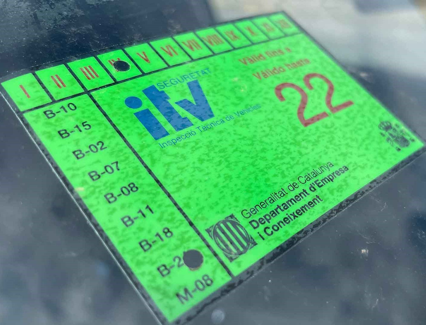 ¿ITV desfavorable? Cuidado con las consecuencias de la Dirección General de Tráfico 6 Merca2.es Consecuencias de circular con la ITV caducada
